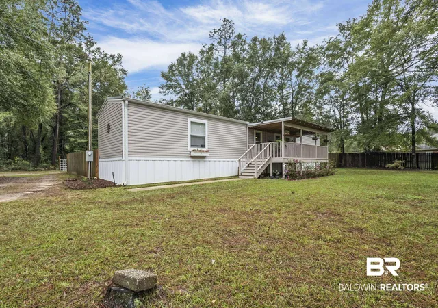 4th image of 26925 Lamb Ln, Robertsdale, AL 36567 | MLS# 370706