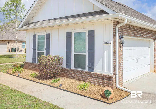 Photo 3 of Single family home for sale at 11673 Agora Dr, Daphne, AL 36526 | MLS# 394487 | Listing updated on 2026-08-13
