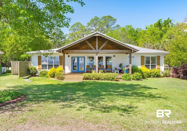Photo 2 of Single family home for sale at 7047 Bay Rd, Mobile, AL 36605 | MLS# 396837 | Listing updated on 2026-07-28