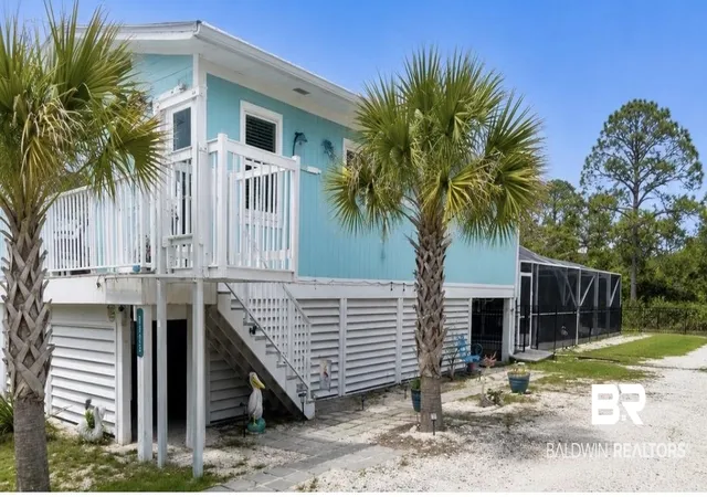 Photo 3 of Townhouse for sale at 6925 Driftwood Dr, Gulf Shores, AL 36542 | MLS# 373403 | Listing updated on 2026-08-29