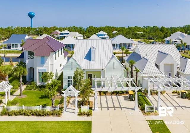 Photo 2 of Single family home for sale at 8627 Jamestown Ct, Gulf Shores, AL 36542 | MLS# 409136 | Listing updated on 2026-08-19