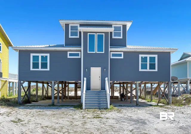 Photo 3 of Single family home for sale at 4050 Gulf Winds Ct, Gulf Shores, AL 36542 | MLS# 400198 | Listing updated on 2026-09-19