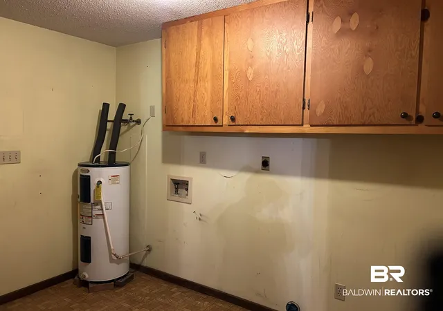 Photo 3 of Single family home for sale at 1350 Schillinger Rd, Mobile, AL 36695 | MLS# 381954 | Listing updated on 2026-09-09