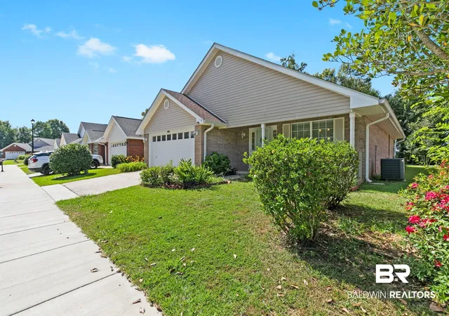 Photo 3 of Single family home for sale at 136 Vivian Loop, Fairhope, AL 36532 | MLS# 399440 | Listing updated on 2026-09-15