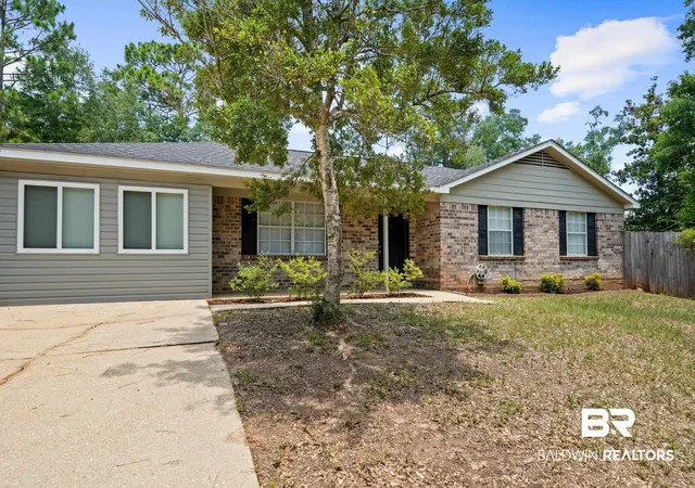 Photo 2 of Single family home for sale at 12835 County Rd 32, Fairhope, AL 36532 | MLS# 399093 | Listing updated on 2026-09-09