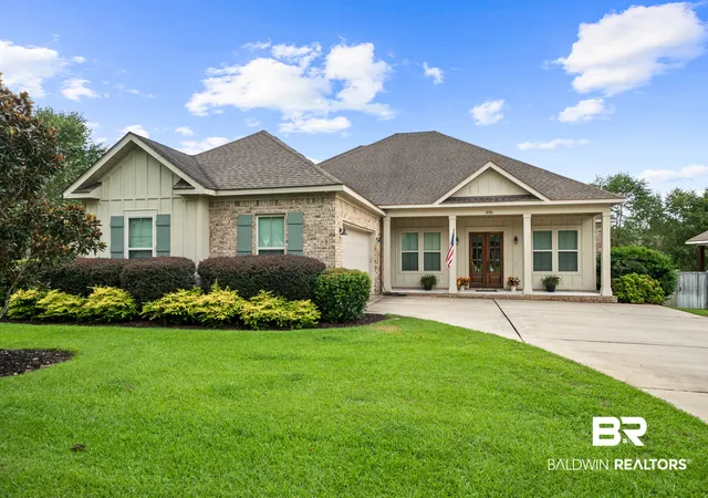 Photo 1 of Single family home for sale at 496 Boulder Crk Ave, Fairhope, AL 36532 | MLS# 409957 | Listing updated on 2026-09-09