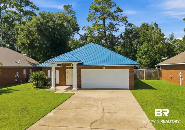 Photo 1 of Single family home for sale at 470 E 20th Avenue, Gulf Shores, AL 36542 | MLS# 406651 | Listing updated on 2026-09-10