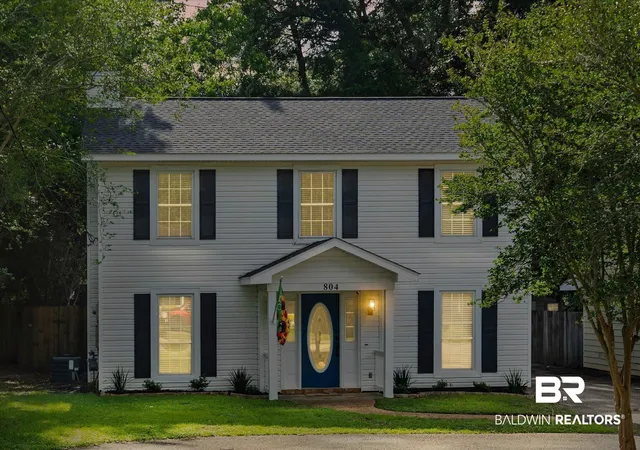 Photo 2 of Sale Pending at 804 Henckley Ave, Mobile, AL 36609 | MLS# 397386 | Listing updated on 2026-09-01