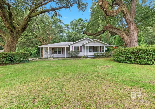 Homes for sale in Saraland, AL | 1215 Forest Avenue, Saraland, AL 36571 | MLS# 399220