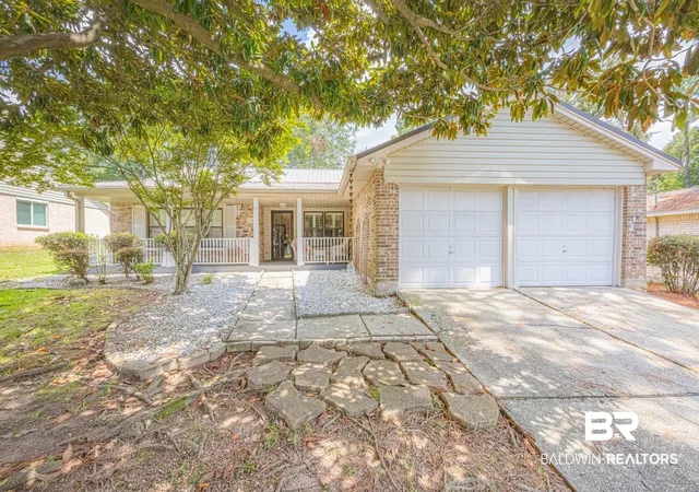 Photo 1 of Sale Pending at 116 Lake Forest Boulevard, Daphne, AL 36526 | MLS# 409705 | Listing updated on 2026-09-05