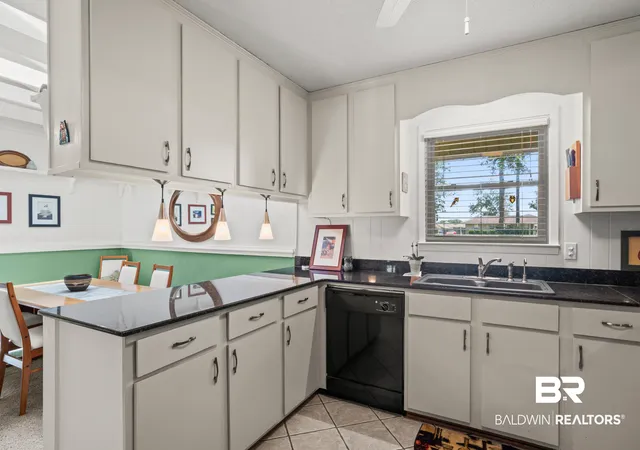Photo 4 of Sale Pending at 9657 Twin Beech Rd, Fairhope, AL 36532 | MLS# 406851 | Listing updated on 2026-10-15