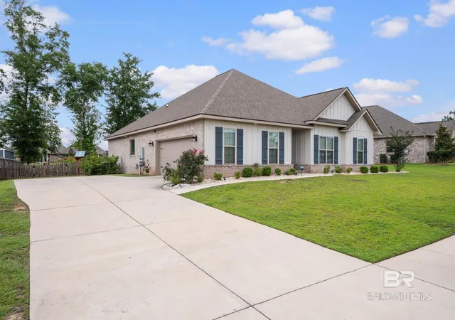 Homes for sale in Spanish Fort, AL | 12618 Squirrel Dr, Spanish Fort, AL 36527 | MLS# 397863