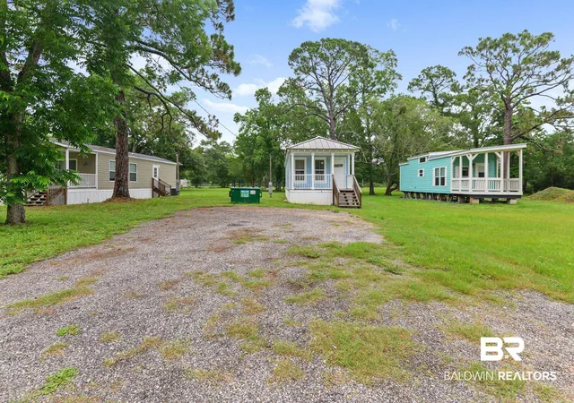 Photo 4 of Single family home for sale at 9433 Gulf Beach Hwy, Pensacola, FL 32507 | MLS# 398359 | Listing updated on 2026-10-09