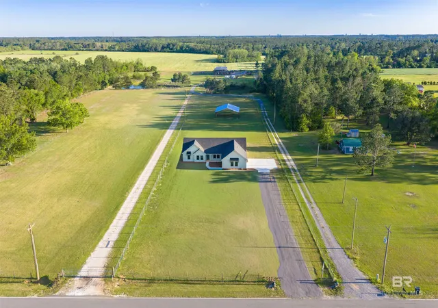Homes for sale in Elberta, AL | 28310 Comstock Road, Elberta, AL 36530 | MLS# 392987