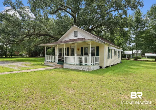 2nd image of 615 W Section Ave, Foley, AL 36535 | MLS# 399683