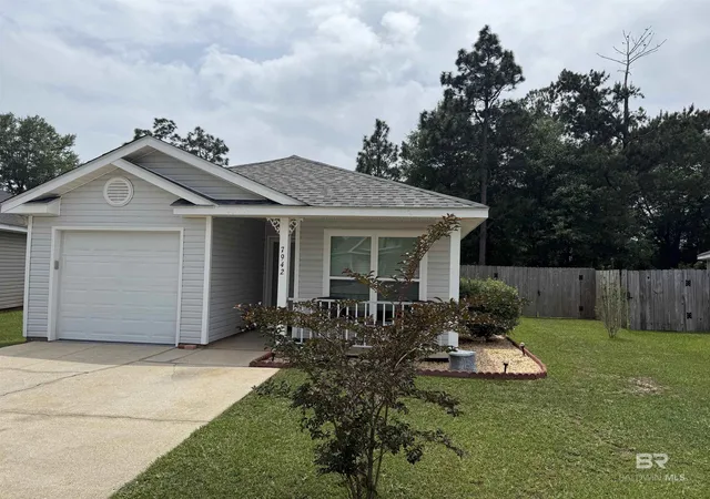 Homes for sale in Foley, AL | 7942 Audubon Dr, Foley, AL 36535 | MLS# 396280
