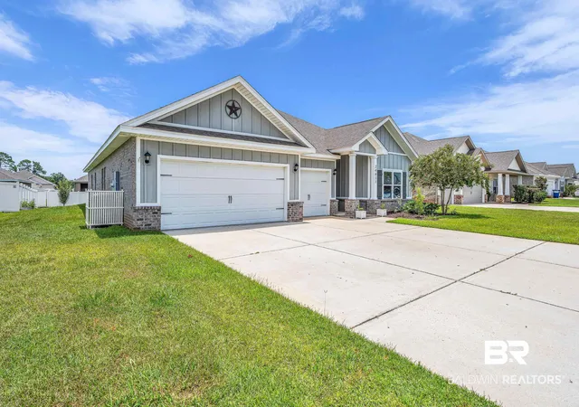 Photo 4 of Sale Pending at 24811 Smarty Jones Cir, Daphne, AL 36526 | MLS# 399601 | Listing updated on 2026-10-06