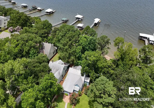 Photo 3 of Single family home for sale at 5480 Battles Rd, Fairhope, AL 36532 | MLS# 399358 | Listing updated on 2026-09-18