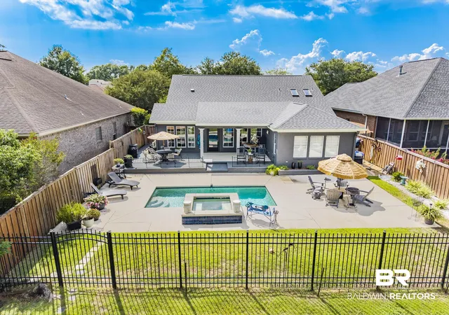 Photo 2 of Sale Pending at 444 Clubhouse Dr, Fairhope, AL 36532 | MLS# 409459 | Listing updated on 2026-09-03