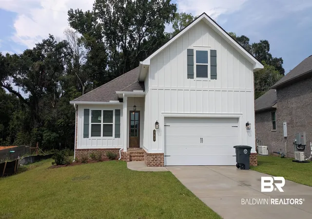 Photo 1 of Single family home for sale at 384 Dover St, Fairhope, AL 36532 | MLS# 399843 | Listing updated on 2026-09-09