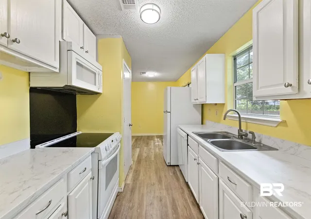 Photo 4 of Single family home for sale at 26010 Hunter Ln, Daphne, AL 36526 | MLS# 398000 | Listing updated on 2026-09-09