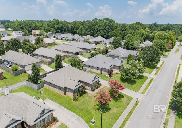Homes for sale in Fairhope, AL | 204 Farringdon Boulevard, Fairhope, AL 36532 | MLS# 398970