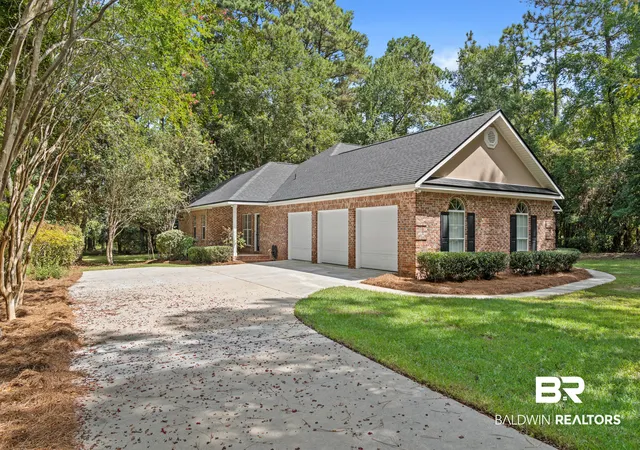 Photo 2 of Sale Pending at 7165 Colonel Greirson Dr, Spanish Fort, AL 36527 | MLS# 407249 | Listing updated on 2026-09-10