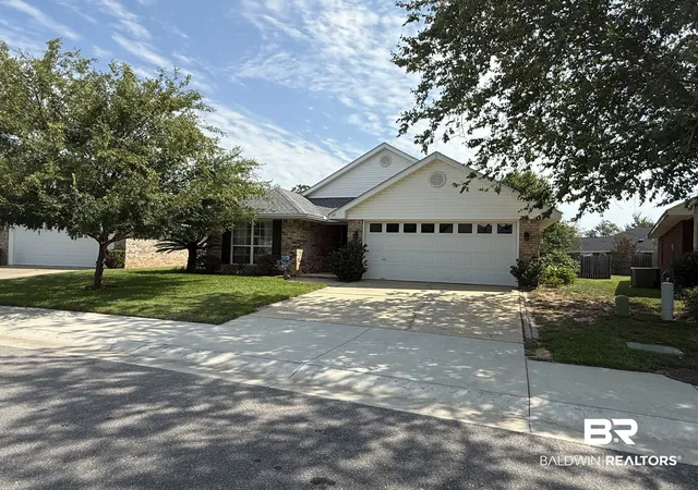 Photo 3 of Sale Pending at 112 Kemper Ln, Fairhope, AL 36532 | MLS# 409114 | Listing updated on 2026-09-13