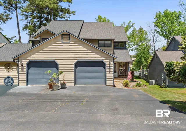 Photo 2 of Townhouse for sale at 39 Lakeshore Dr #39, Daphne, AL 36526 | MLS# 395652 | Listing updated on 2026-09-09