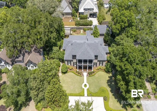 Photo 1 of Single family home for sale at 113 Oak Ave, Fairhope, AL 36532 | MLS# 396103 | Listing updated on 2026-09-25