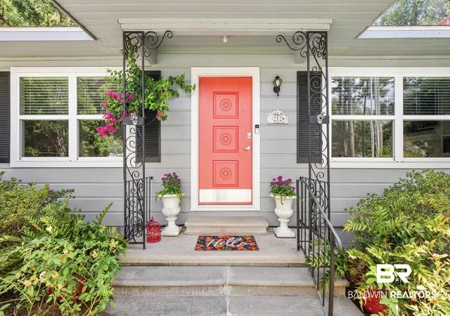 Photo 3 of Single family home for sale at 212 Pinecrest Ln, Fairhope, AL 36532 | MLS# 407079 | Listing updated on 2026-09-01