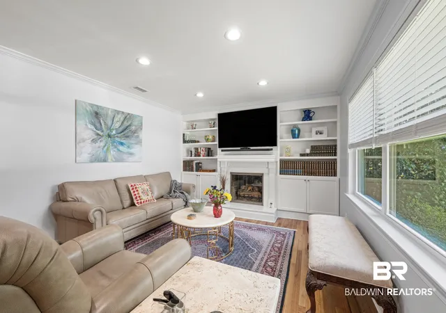 Photo 4 of Single family home for sale at 212 Pinecrest Ln, Fairhope, AL 36532 | MLS# 407079 | Listing updated on 2026-10-21