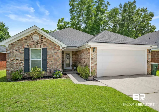Photo 1 of Sale Pending at 8124 Pecan Ct, Daphne, AL 36526 | MLS# 398406 | Listing updated on 2026-10-05