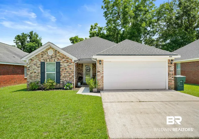 Photo 3 of Sale Pending at 8124 Pecan Ct, Daphne, AL 36526 | MLS# 398406 | Listing updated on 2026-10-05