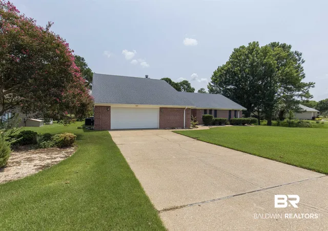 Photo 2 of Single family home for sale at 9230 Clubhouse Dr, Foley, AL 36535 | MLS# 398321 | Listing updated on 2026-08-15