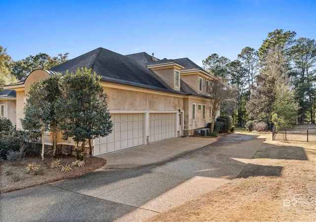 Homes for sale in Fairhope, AL | 131 Augusta Court, Fairhope, AL 36532 | MLS# 391423