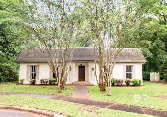 Homes for sale in Mobile, AL | 4408 Winding Way, Mobile, AL 36693 | MLS# 398322