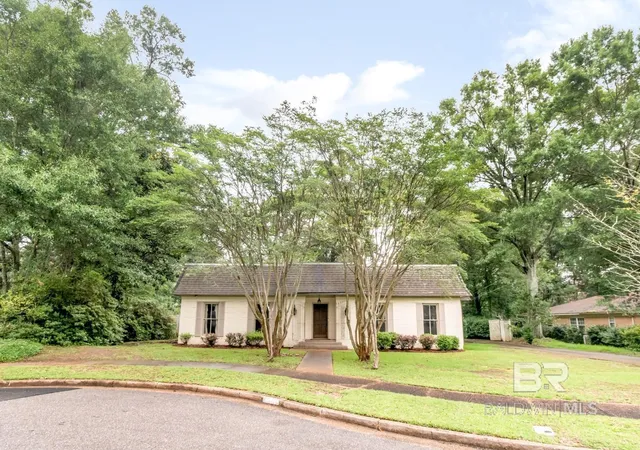 Homes for sale in Mobile, AL | 4408 Winding Way, Mobile, AL 36693 | MLS# 398322