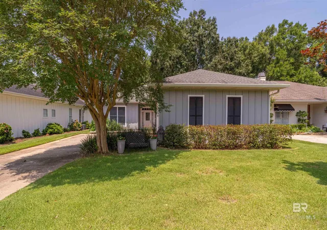 Homes for sale in Fairhope, AL | 105 Oak Bend Court, Fairhope, AL 36532 | MLS# 398628