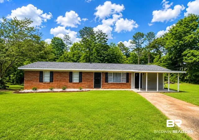 1st image of 226 Elizabeth St, Evergreen, AL 36401 | MLS# 396198