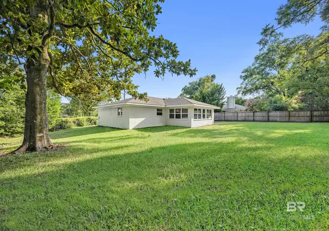 Homes for sale in Fairhope, AL | 29 Paddock Dr, Fairhope, AL 36532 | MLS# 398771