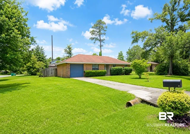 Photo 1 of Townhouse for sale at 614 E Gate Cir, Foley, AL 36535 | MLS# 397493 | Listing updated on 2026-07-24
