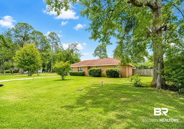 Photo 2 of Townhouse for sale at 614 E Gate Cir, Foley, AL 36535 | MLS# 397493 | Listing updated on 2026-07-24