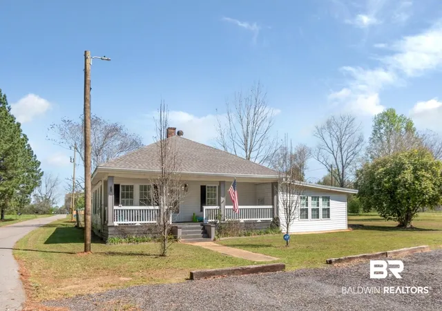 Photo 3 of Sale Pending at 1154 Lowery Rd, Atmore, AL 36502 | MLS# 393942 | Listing updated on 2026-09-21