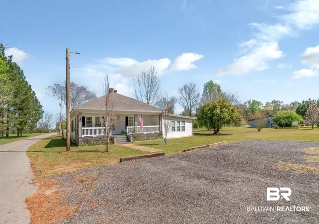 Photo 4 of Sale Pending at 1154 Lowery Rd, Atmore, AL 36502 | MLS# 393942 | Listing updated on 2026-09-21