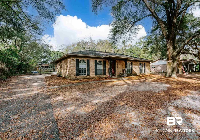 Photo 1 of Sale Pending at 4800 Bush Ln, Mobile, AL 36619 | MLS# 390186 | Listing updated on 2026-08-26