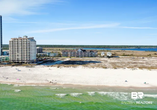 Photo 3 of Townhouse for sale at 572 E Beach Blvd #UNIT 406, Gulf Shores, AL 36542 | MLS# 407651 | Listing updated on 2026-09-17