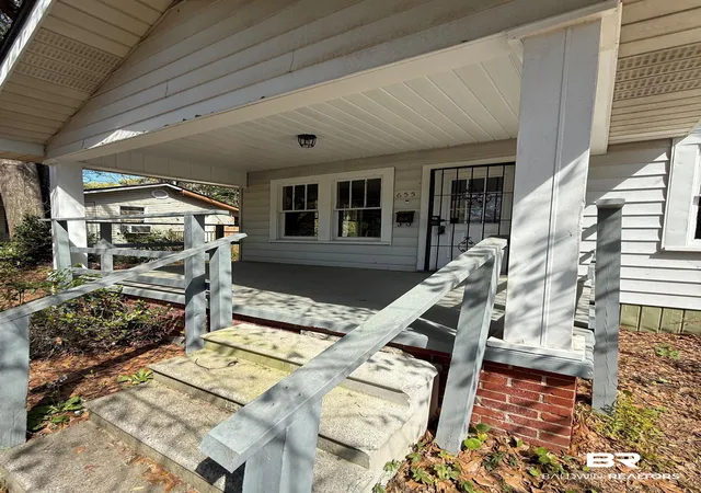 Photo 3 of Single family home for sale at 655 Mandrell St, Mobile, AL 36606 | MLS# 393917 | Listing updated on 2026-09-11