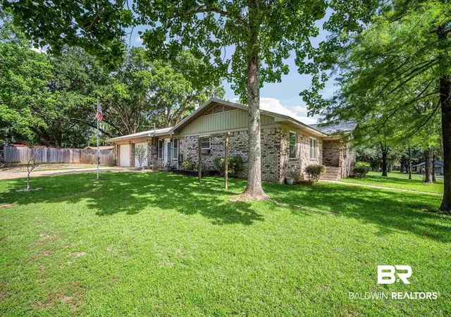 3rd image of 130 Thomas Dr, Saraland, AL 36571 | MLS# 397946