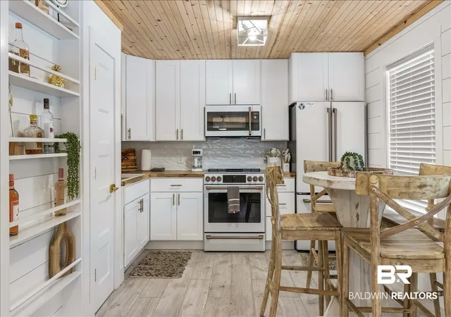 Photo 4 of Townhouse for sale at 620 W Beach Blvd #31B, Gulf Shores, AL 36542 | MLS# 399756 | Listing updated on 2026-08-25